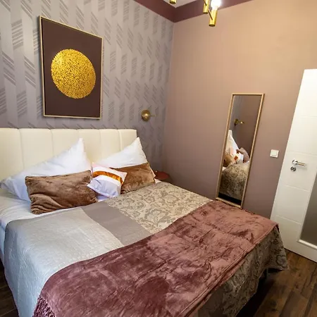 Colorful Day In Design Apartman *